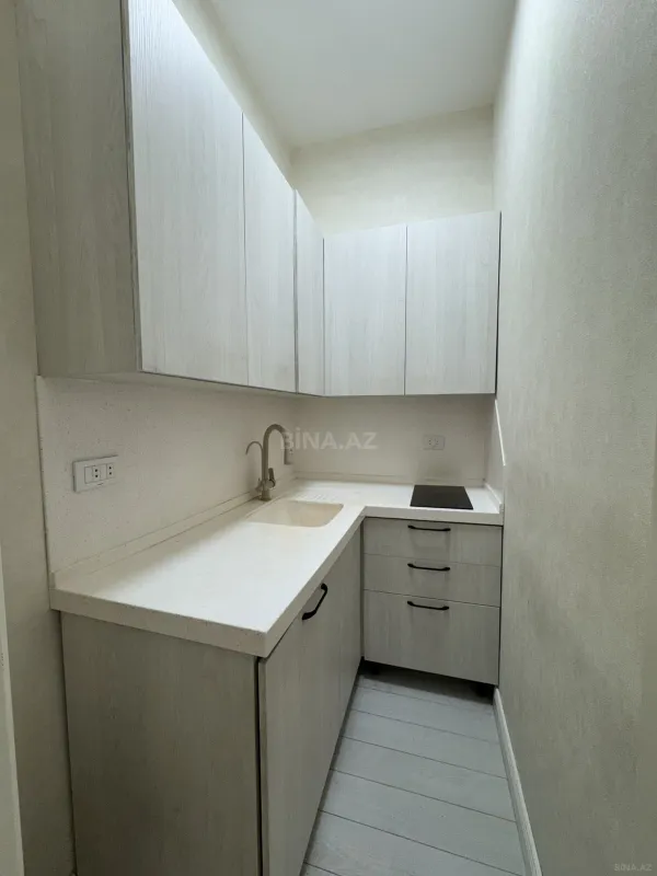 Satılır 3 otaqlı mənzil 107 m²