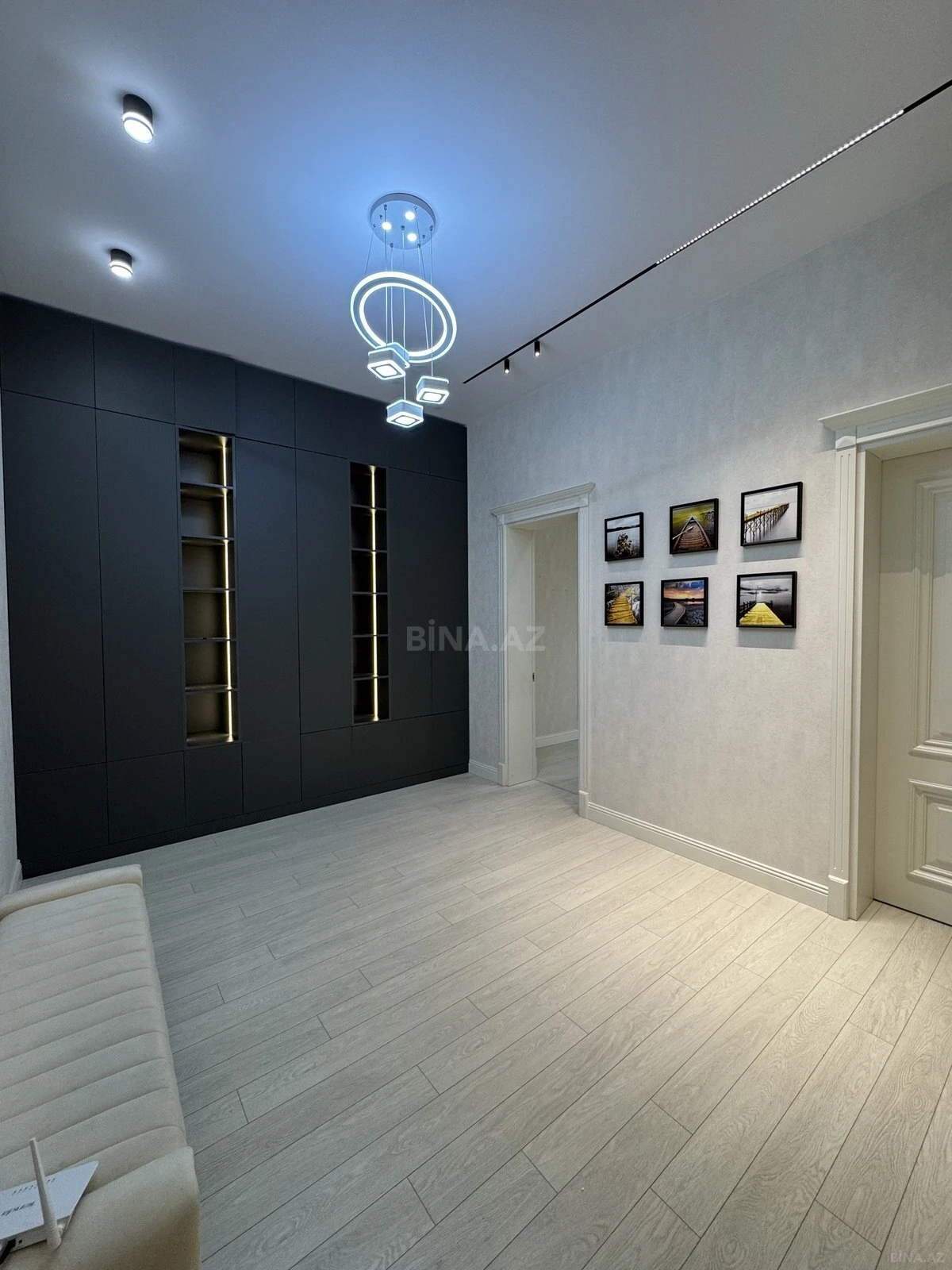 Satılır 3 otaqlı mənzil 107 m²