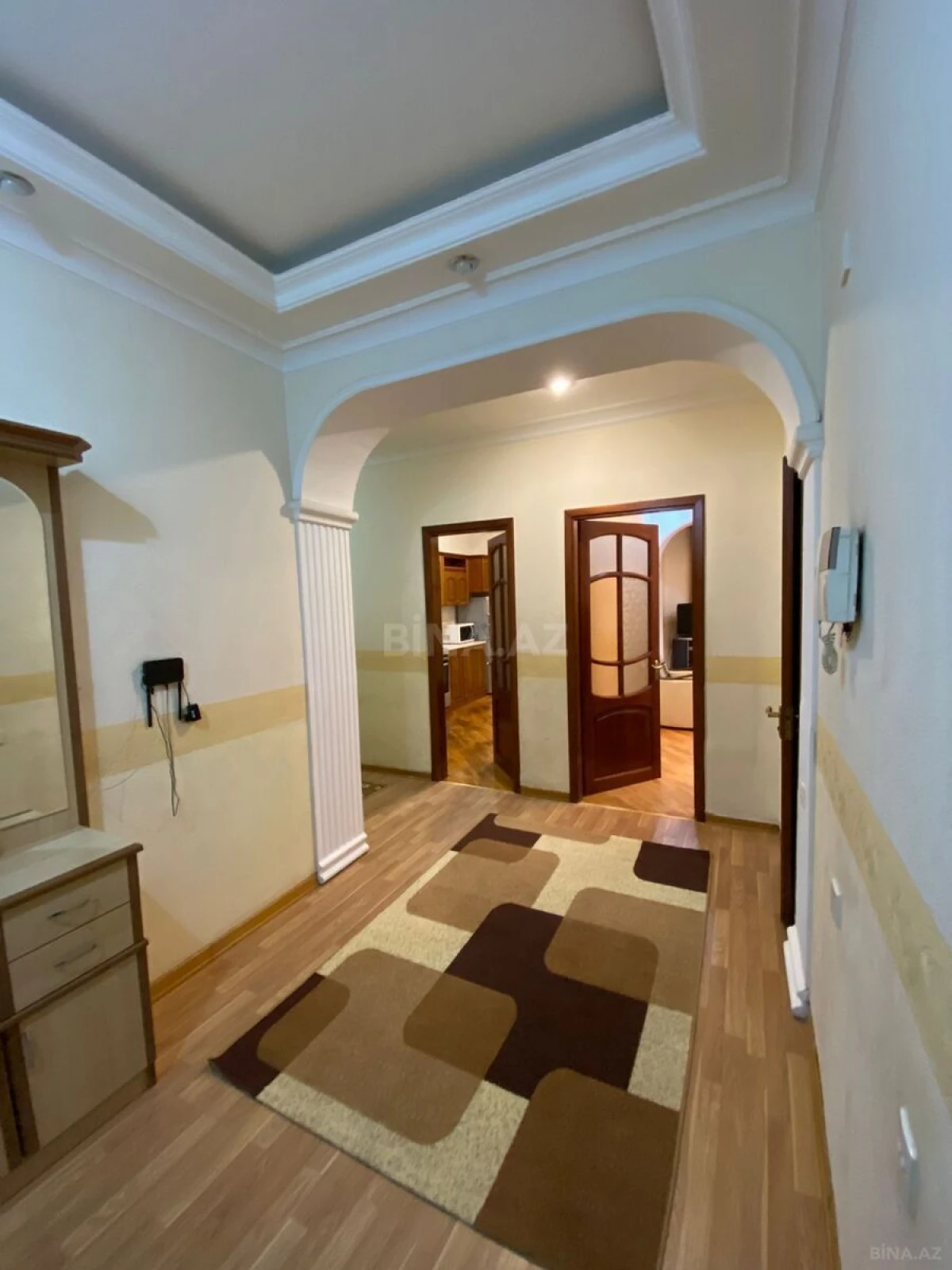 Kirayə verilir 3 otaqlı mənzil 115 m²