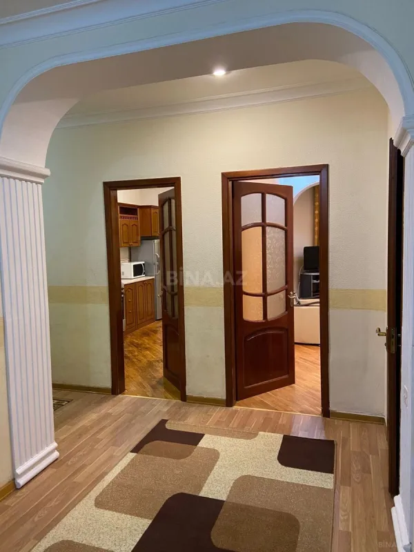 Kirayə verilir 3 otaqlı mənzil 115 m²