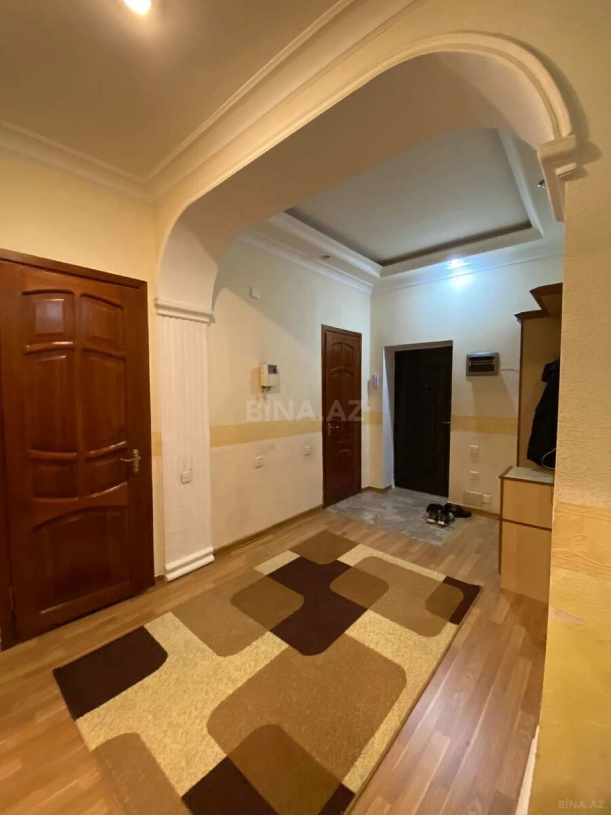 Kirayə verilir 3 otaqlı mənzil 115 m²