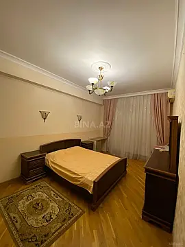 Kirayə verilir 3 otaqlı mənzil 115 m²