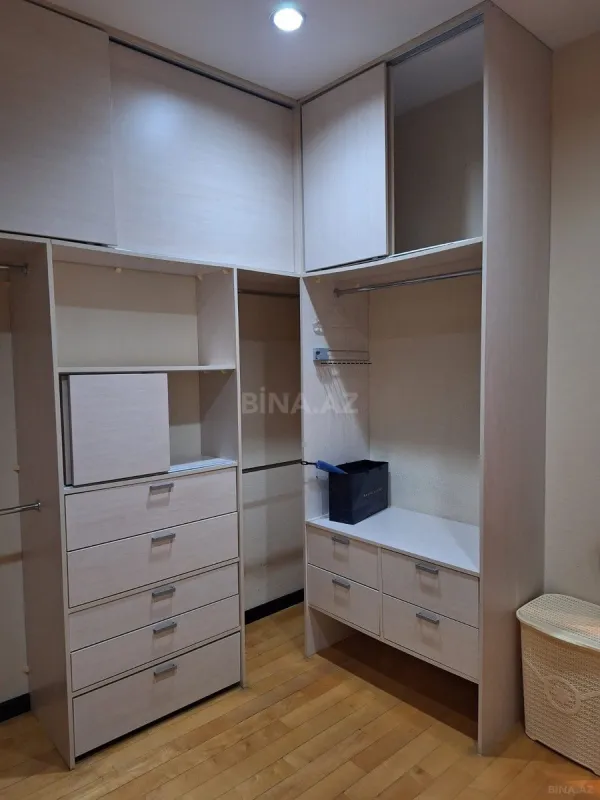 Kirayə verilir 4 otaqlı mənzil 205 m²