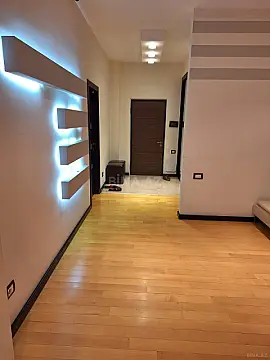Kirayə verilir 4 otaqlı mənzil 205 m² — Bakı, Badamdar 4 otaq 205.00 m²