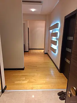 Kirayə verilir 4 otaqlı mənzil 205 m²