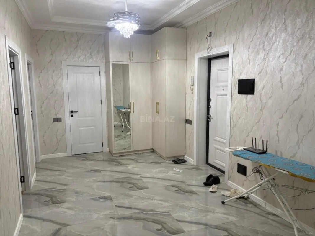 Kirayə verilir 2 otaqlı mənzil 95 m²