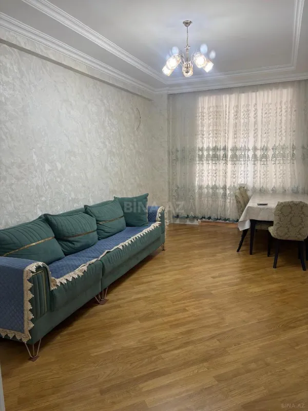 Kirayə verilir 2 otaqlı mənzil 95 m²
