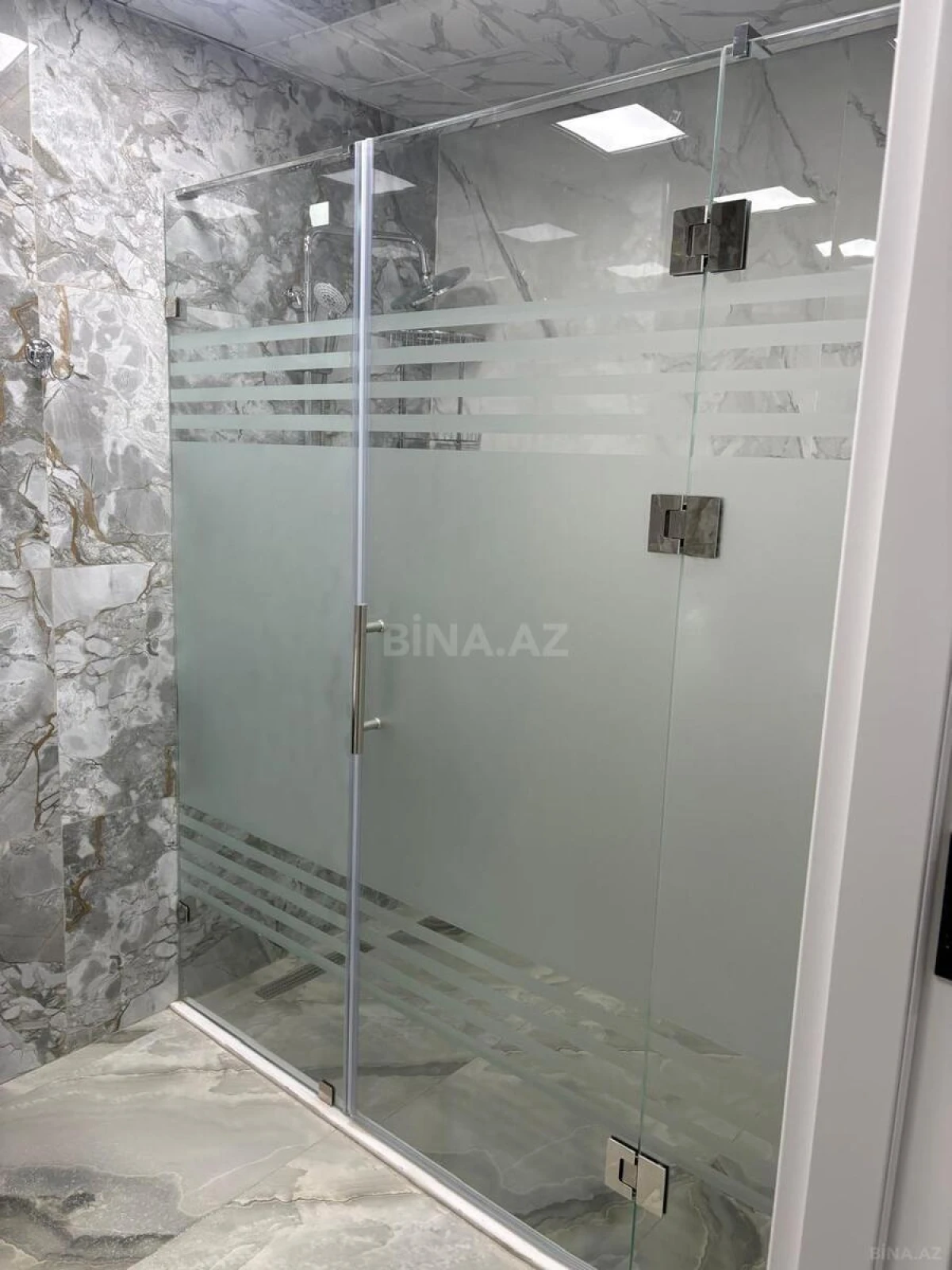 Kirayə verilir 2 otaqlı mənzil 95 m²