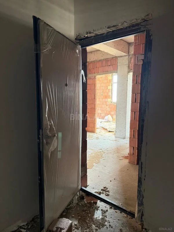 Satılır 2 otaqlı mənzil 74 m²