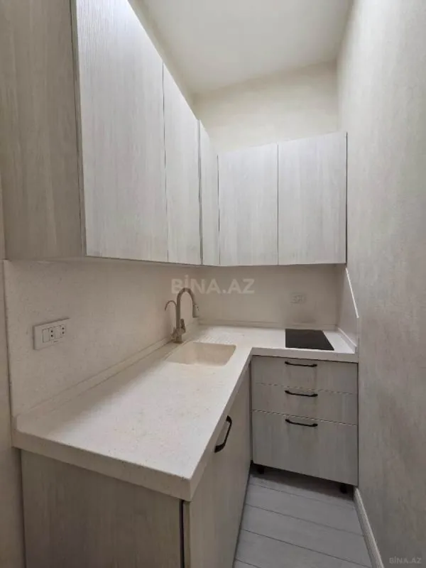 Satılır 2 otaqlı mənzil 107 m²