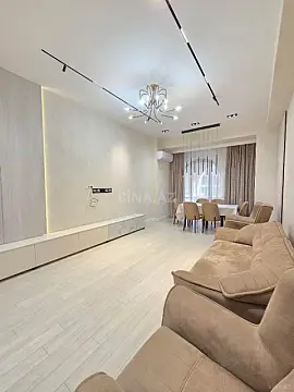 Satılır 2 otaqlı mənzil 107 m²