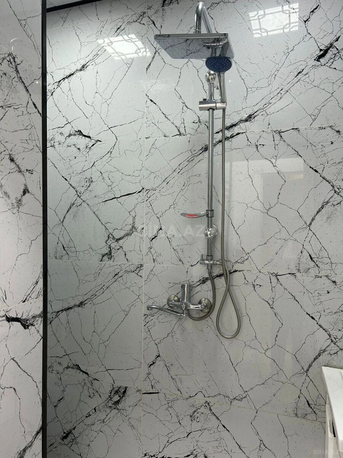 Kirayə verilir 2 otaqlı mənzil 47 m²