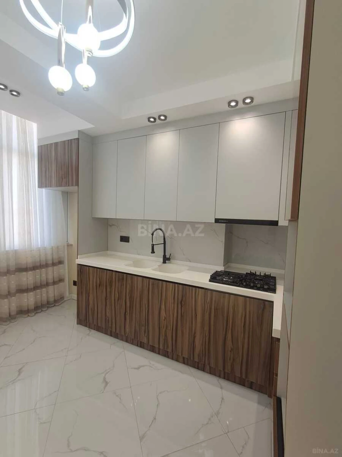 Satılır 3 otaqlı mənzil 100 m²