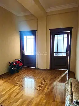 Satılır 3 otaqlı mənzil 156 m²