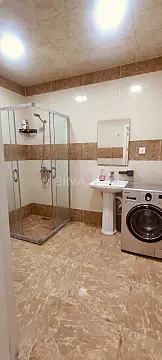 Kirayə verilir 3 otaqlı mənzil 119 m²