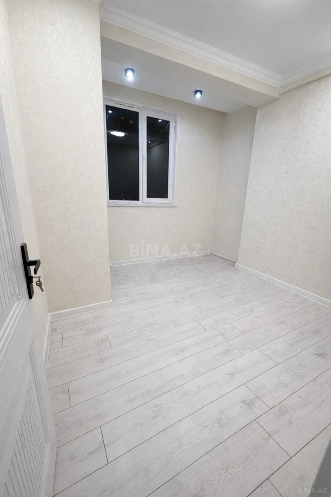 Satılır 2 otaqlı mənzil 48 m²