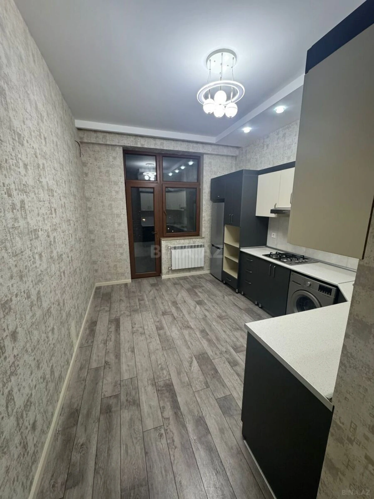 Kirayə verilir 2 otaqlı mənzil 80 m²