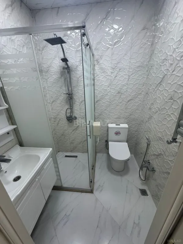 Kirayə verilir 2 otaqlı mənzil 80 m²