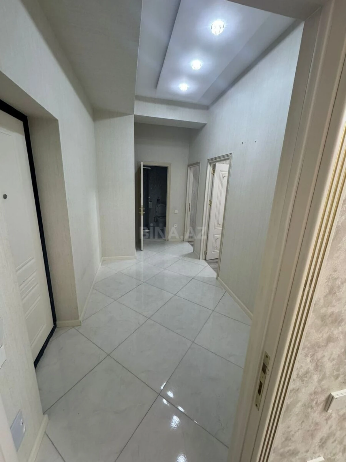Kirayə verilir 2 otaqlı mənzil 80 m²
