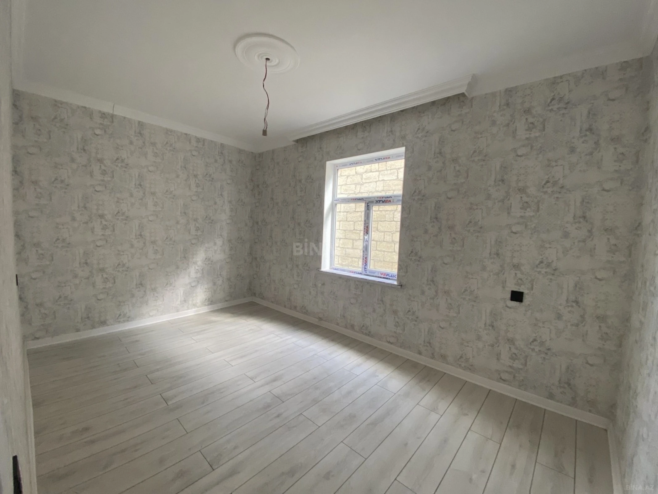 Satılır 4 otaqlı həyət evi 160 m²