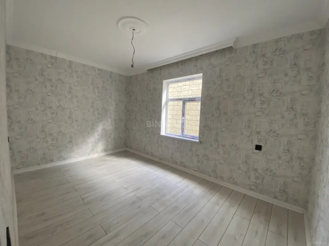 Satılır 4 otaqlı həyət evi 160 m²