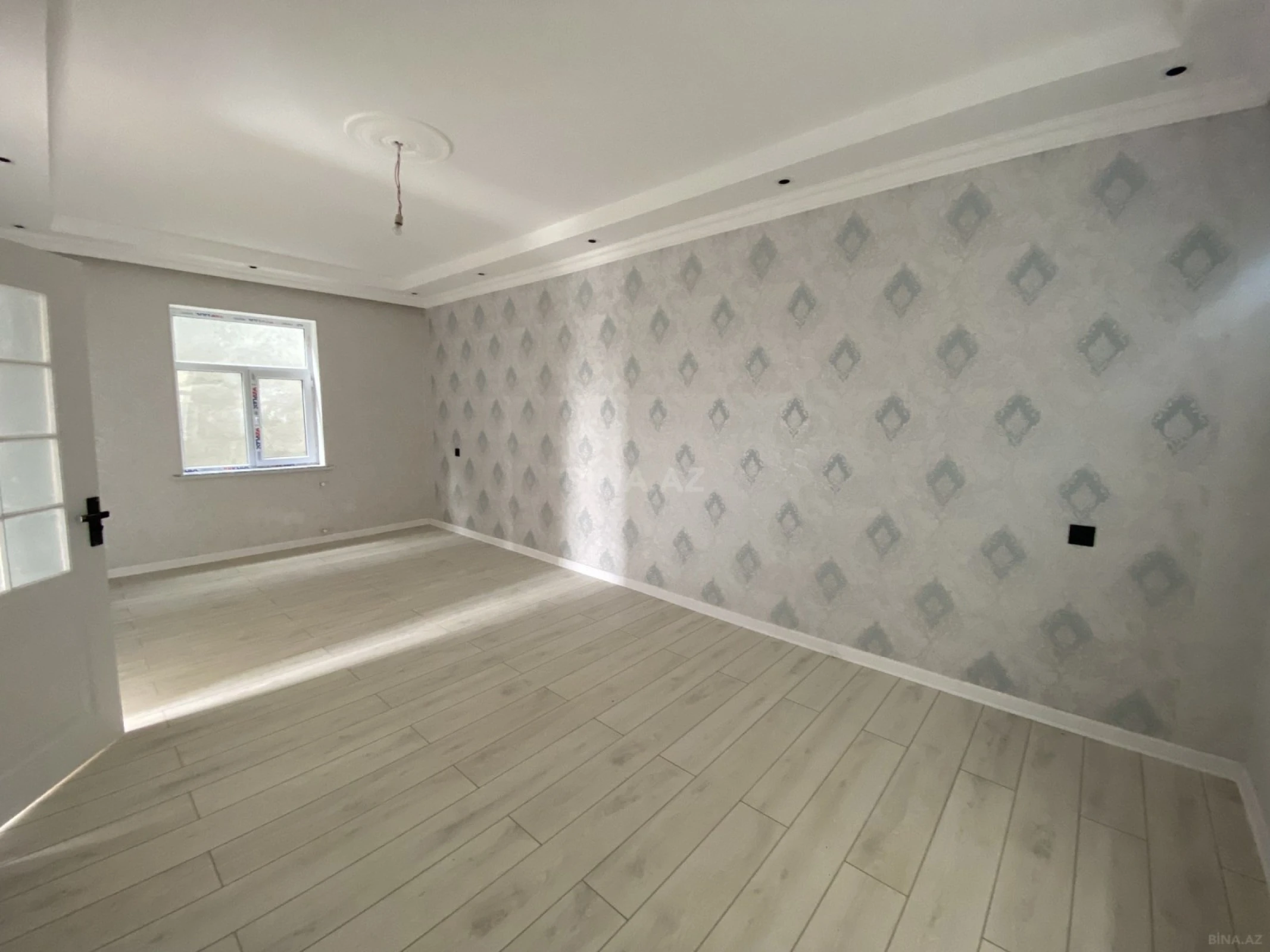 Satılır 4 otaqlı həyət evi 160 m²