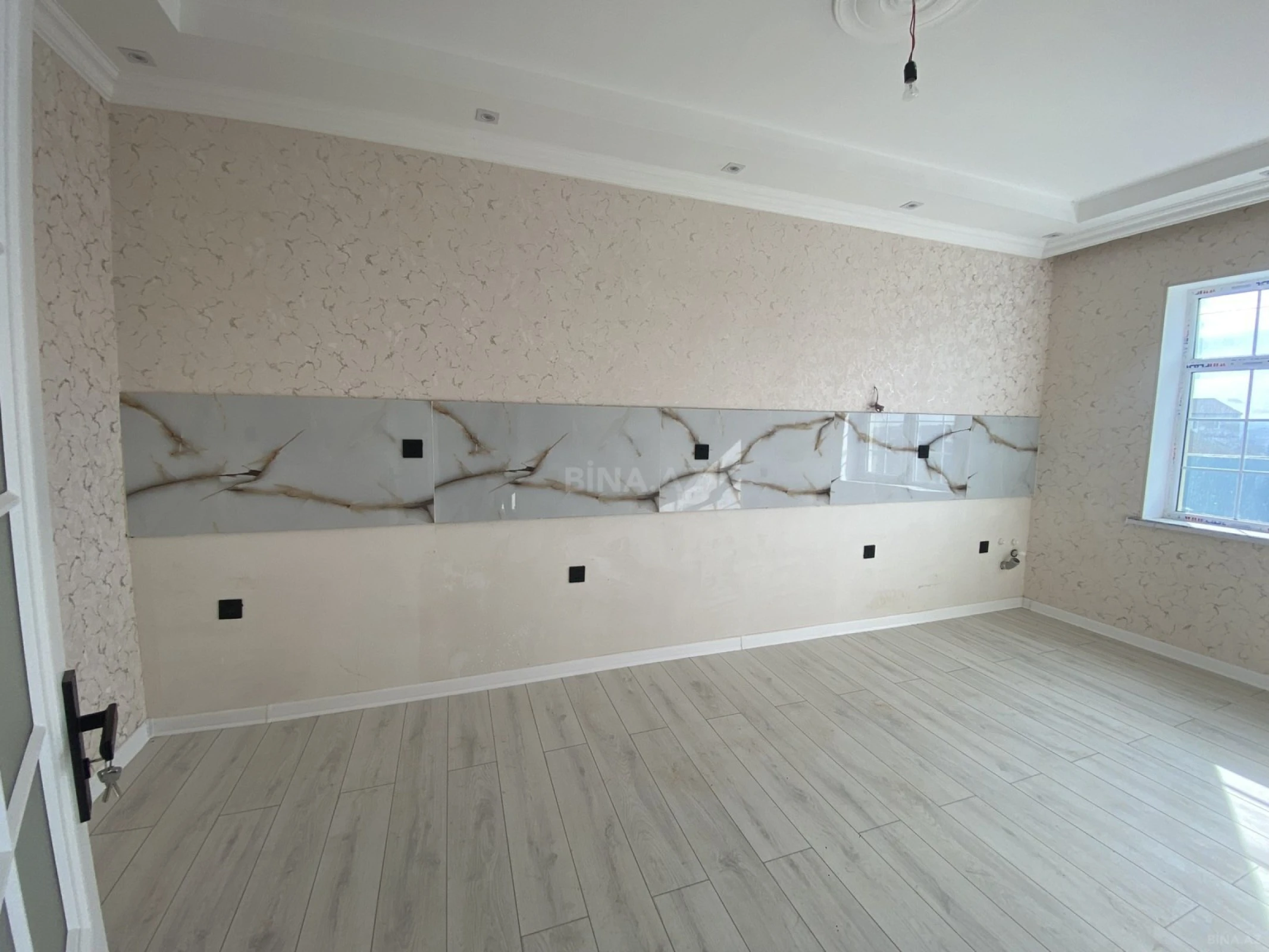 Satılır 4 otaqlı həyət evi 160 m²