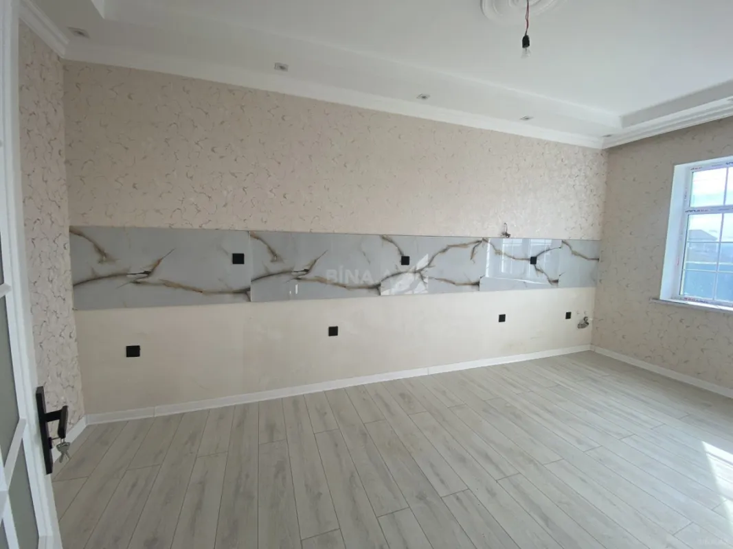 Satılır 4 otaqlı həyət evi 160 m²