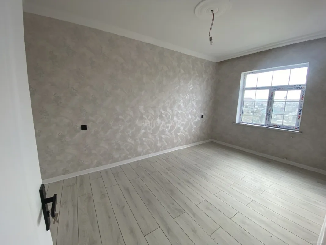 Satılır 4 otaqlı həyət evi 160 m²
