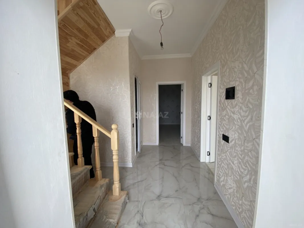 Satılır 4 otaqlı həyət evi 160 m²