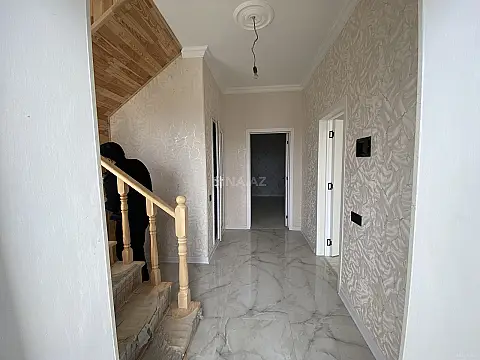 Satılır 4 otaqlı həyət evi 160 m²