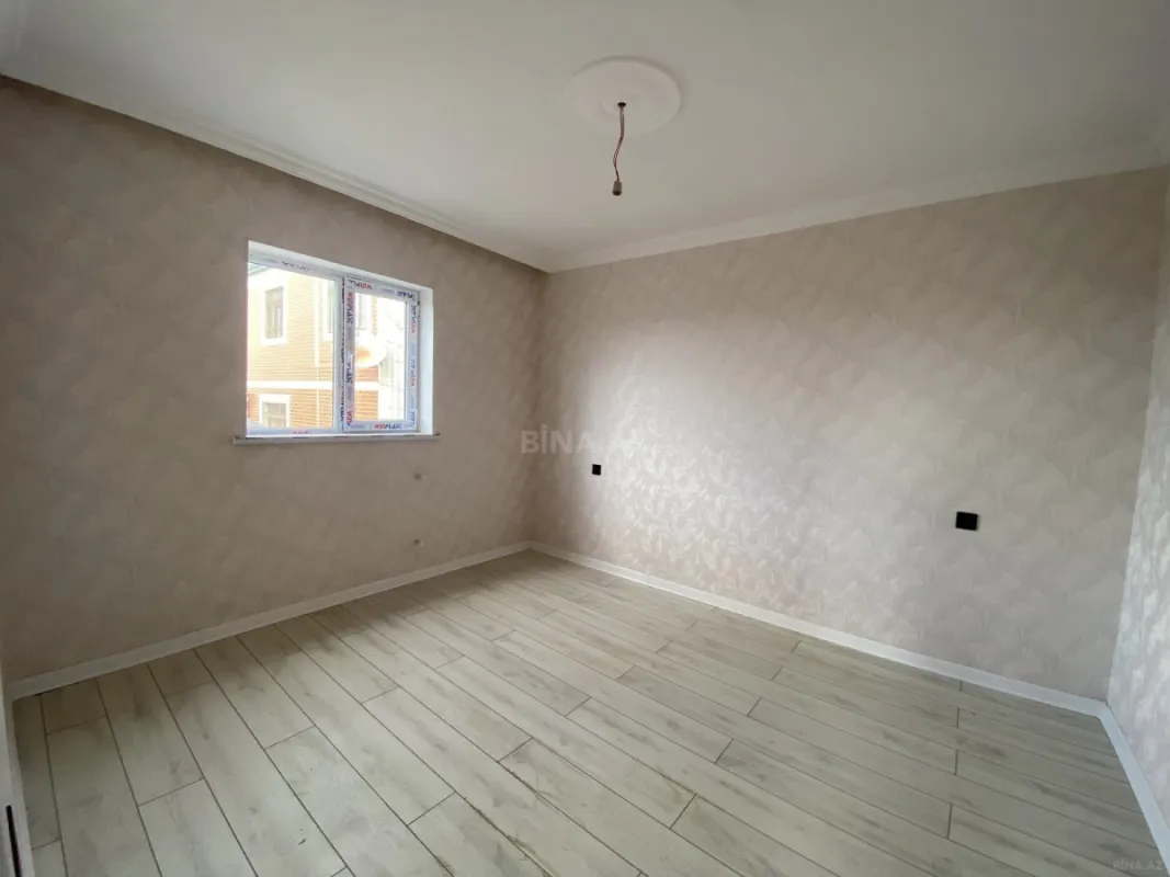 Satılır 4 otaqlı həyət evi 160 m²