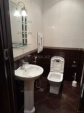 Kirayə verilir 2 otaqlı mənzil 90 m²
