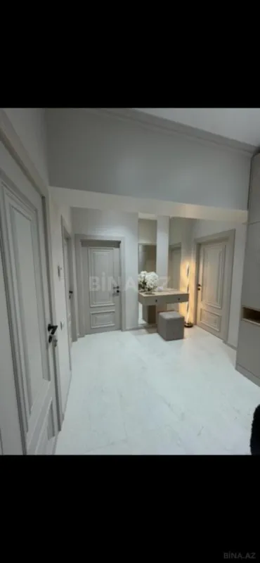 Kirayə verilir 2 otaqlı mənzil 100 m²