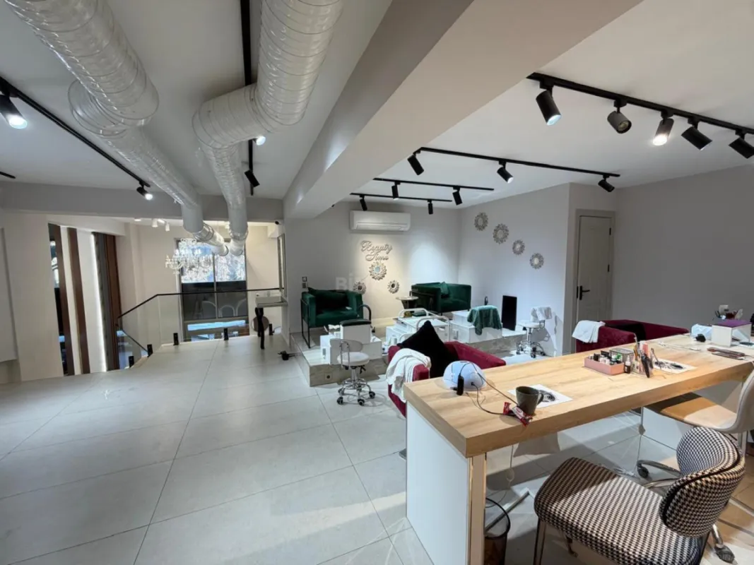 Kirayə verilir obyekt 350 m²