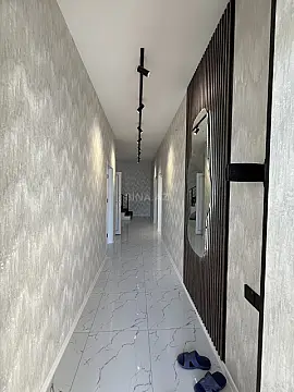 Satılır 5 otaqlı həyət evi 200 m²