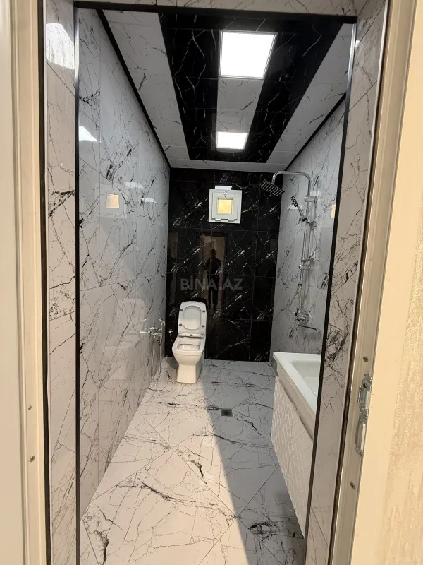 Satılır 5 otaqlı həyət evi 200 m²