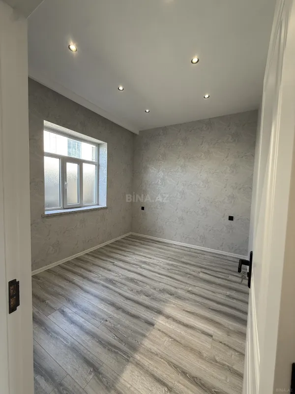 Satılır 5 otaqlı həyət evi 200 m²