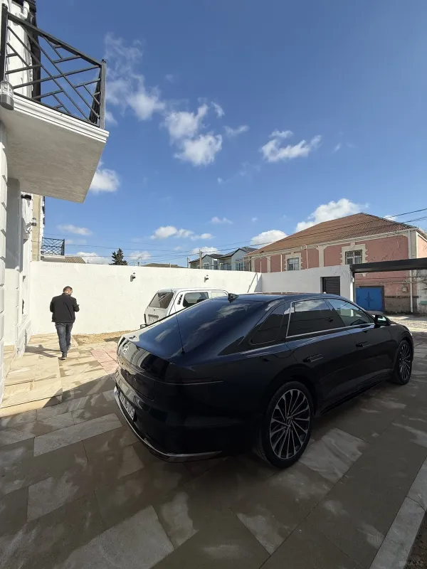 Satılır 5 otaqlı həyət evi 200 m²