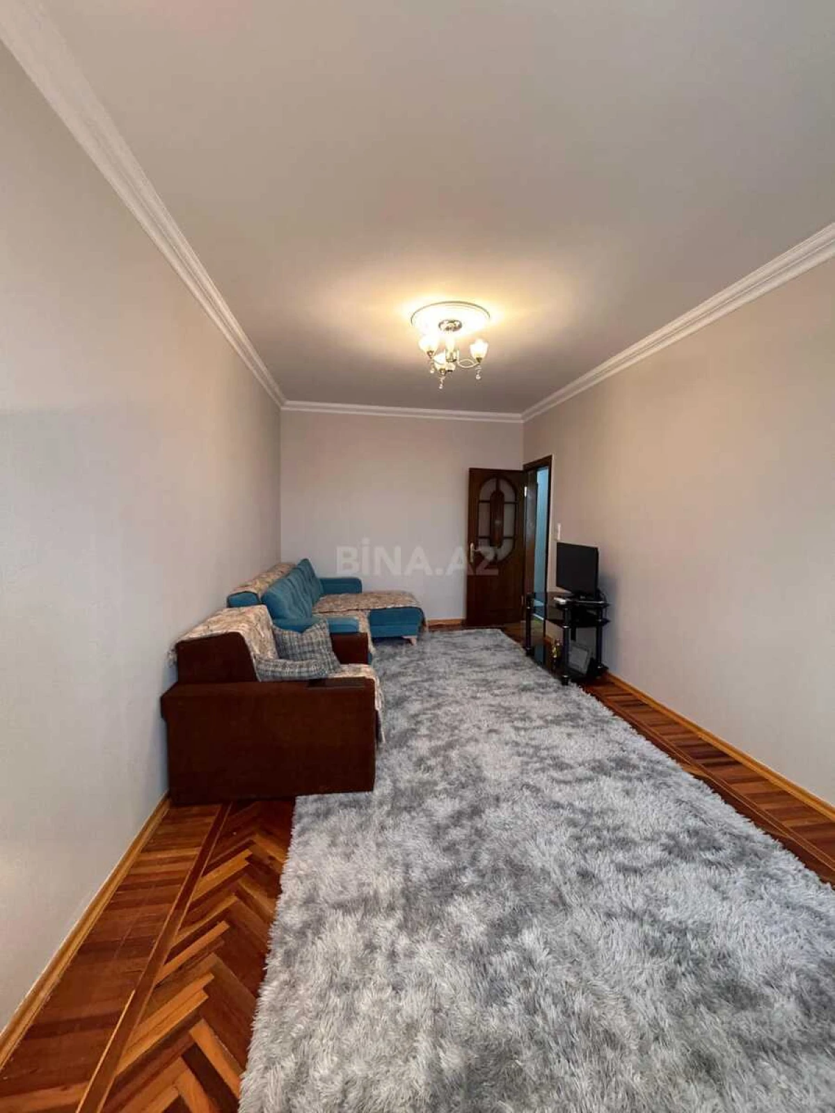 Kirayə verilir 2 otaqlı mənzil 72 m²