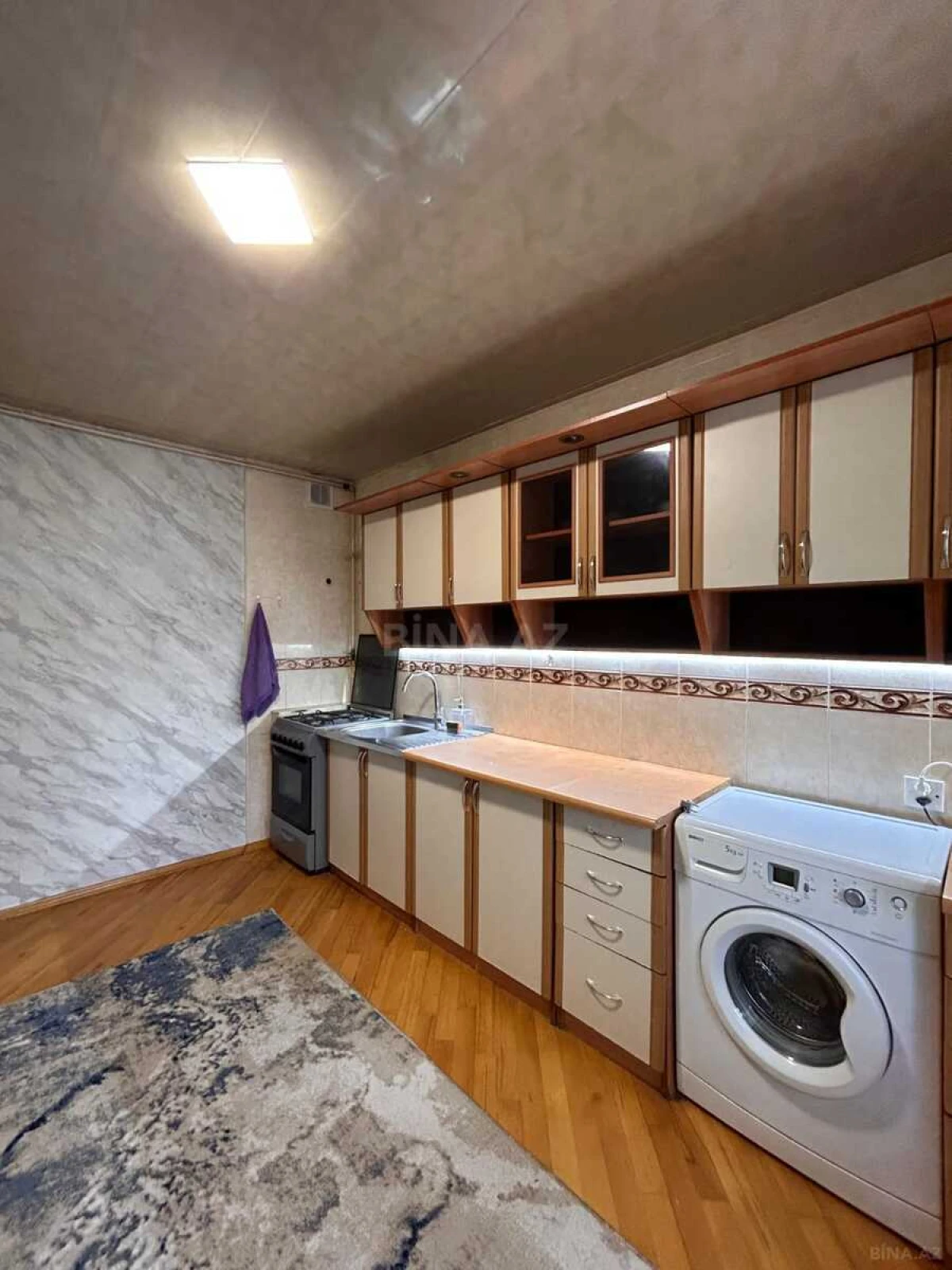 Kirayə verilir 2 otaqlı mənzil 72 m²