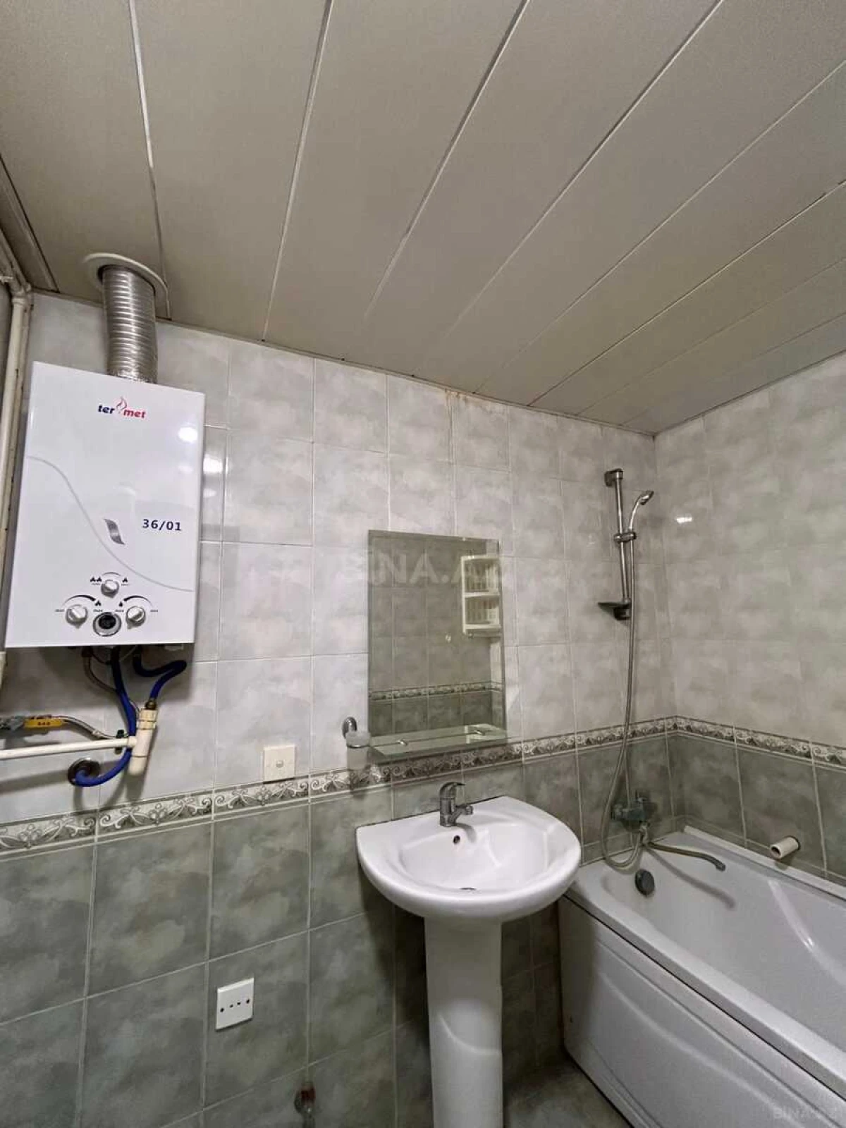 Kirayə verilir 2 otaqlı mənzil 72 m²