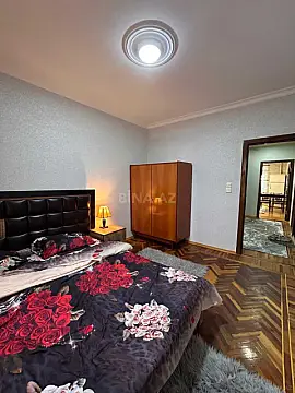 Kirayə verilir 2 otaqlı mənzil 72 m²