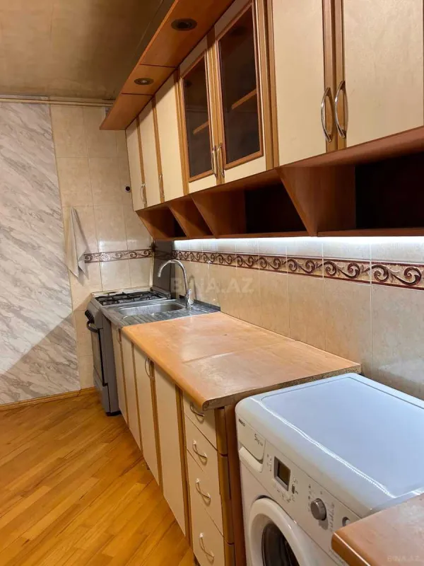 Kirayə verilir 2 otaqlı mənzil 72 m²