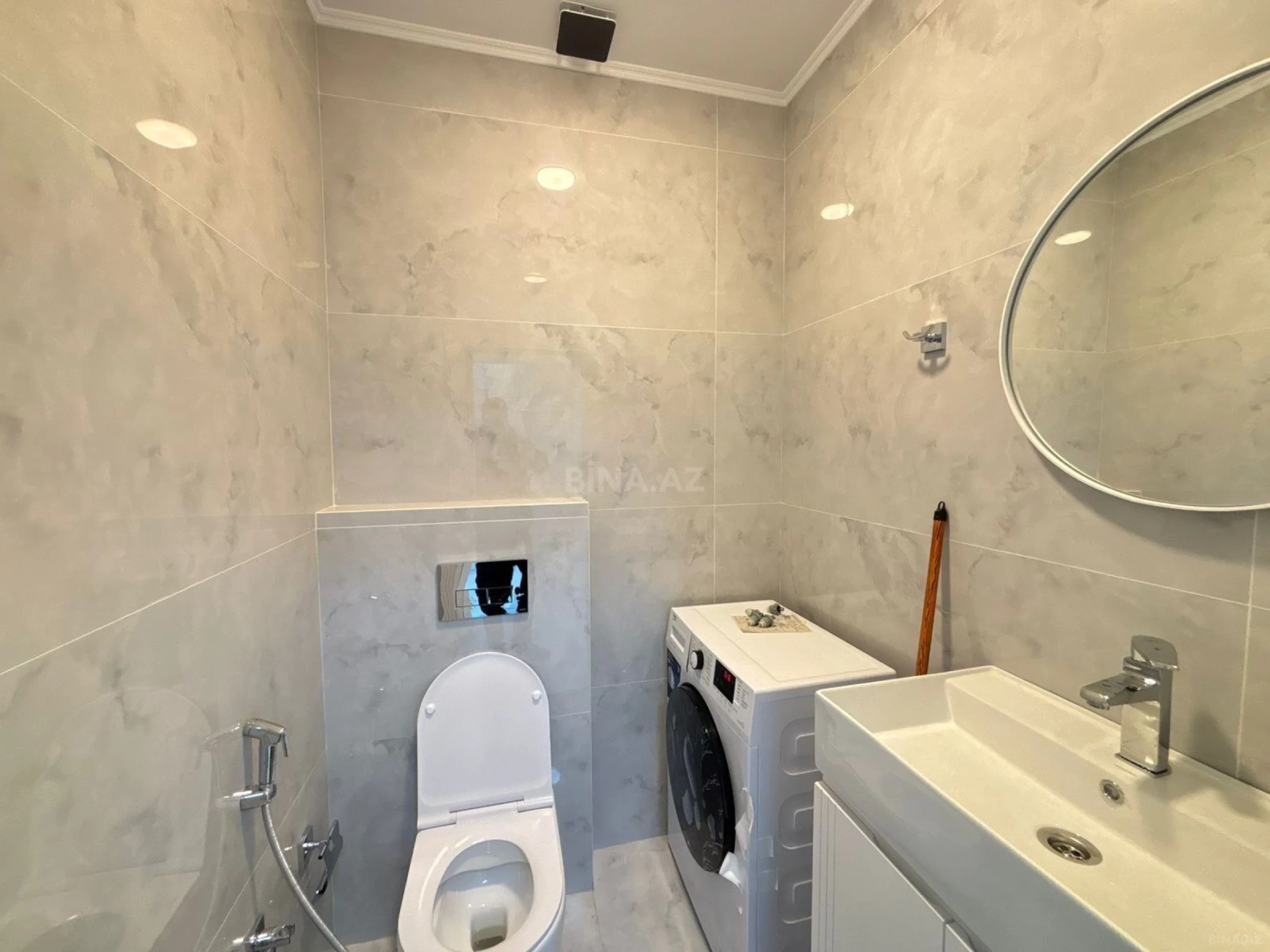 Kirayə verilir 3 otaqlı mənzil 140 m²