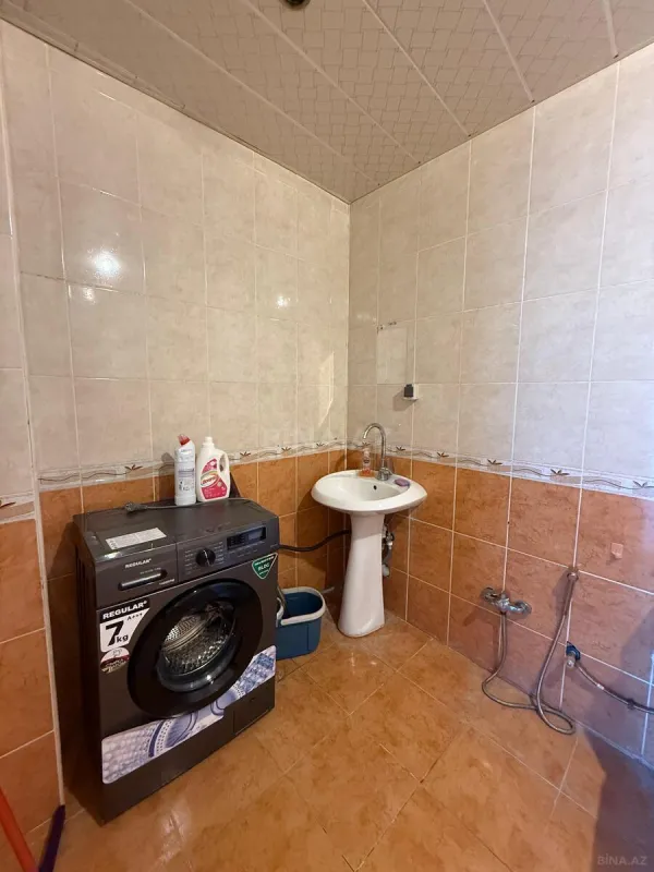 Kirayə verilir 2 otaqlı mənzil 84 m²
