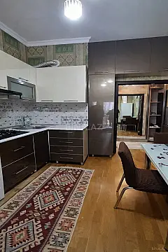 Satılır 2 otaqlı mənzil 70 m²