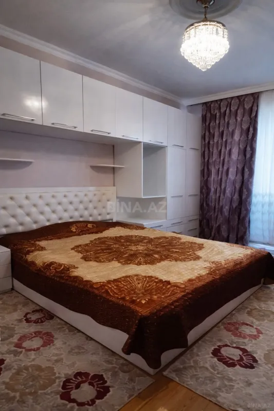 Satılır 2 otaqlı mənzil 70 m²