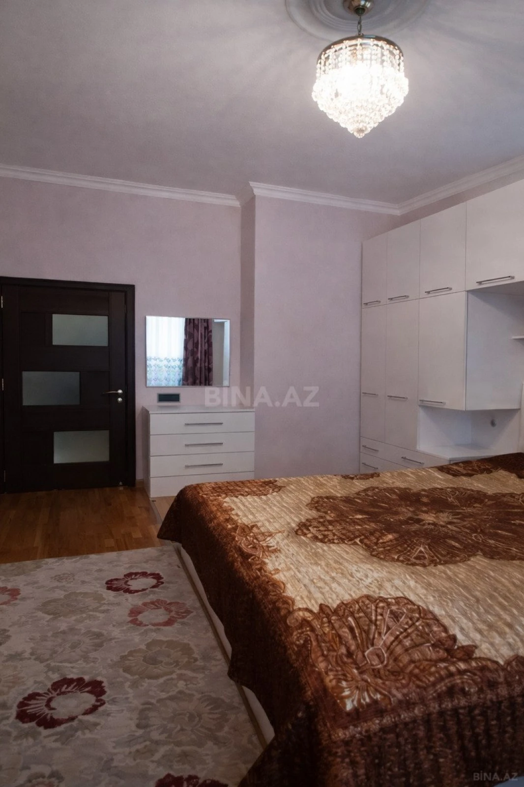 Satılır 2 otaqlı mənzil 70 m²