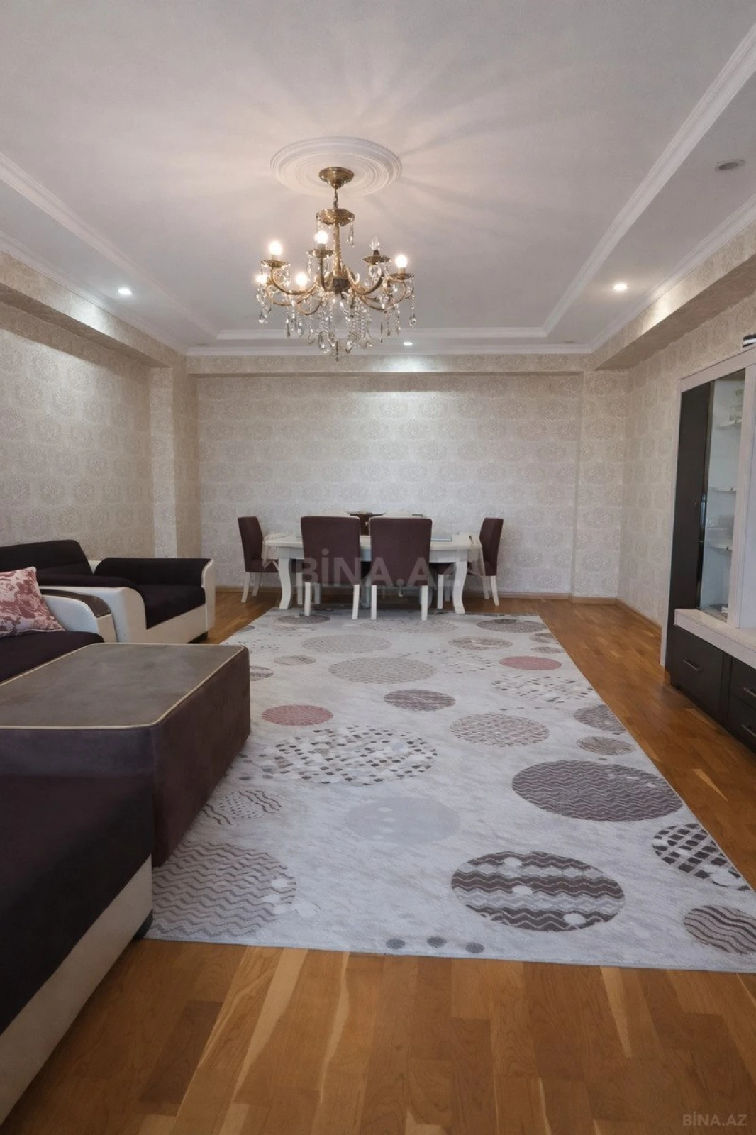 Satılır 2 otaqlı mənzil 70 m²